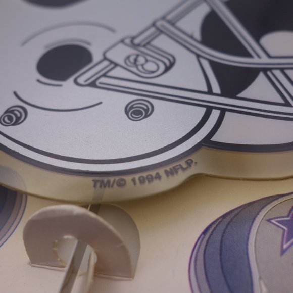 Oakland Raiders Fan Waves Suction Cup Mounted Window Sign New with Packaging - Picture 4 of 9